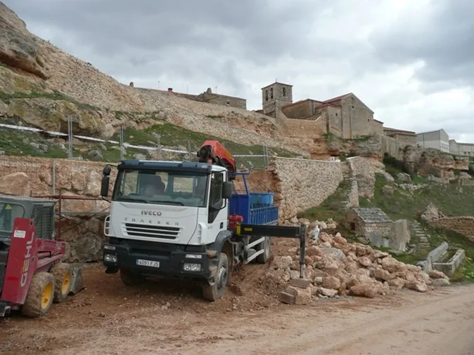 La Junta invierte 48.000 euros en el acceso a las bodegas