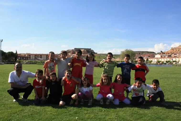 Más de 40 chavales entrenan a las órdenes de Alberto Carrasco