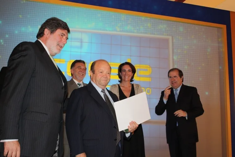 Doroteo Hernando recibe el Cecale de Oro 2010