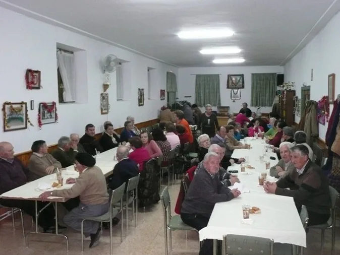 Los mayores disfrutan del Día de San Antón