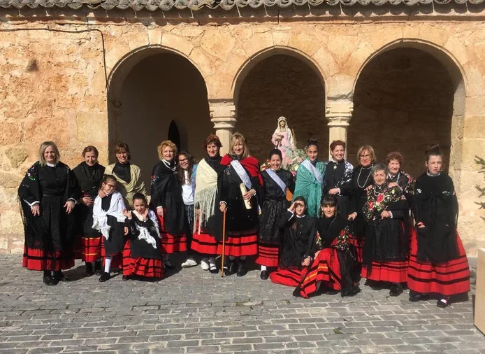 Pilar García y Aitana Cuely, las nuevas alcaldesas de las Águedas