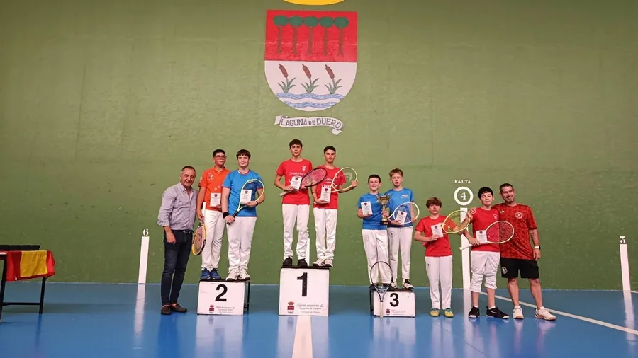 Álvaro Martín Rodas, subcampeón de Castilla y León de frontenis