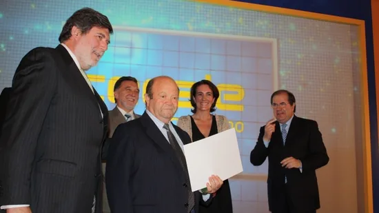 Doroteo Hernando recibe el Cecale de Oro 2010