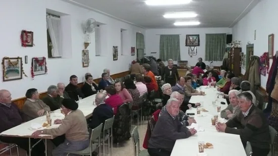 Los mayores disfrutan del Día de San Antón